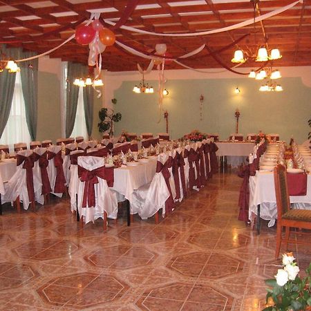 Gödöllő 玛特萨尔瓦托里斯旅馆酒店 外观 照片