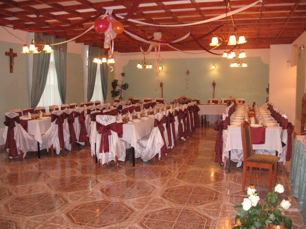 Gödöllő 玛特萨尔瓦托里斯旅馆酒店 外观 照片