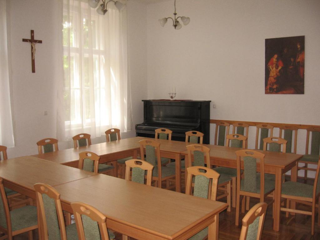 Gödöllő 玛特萨尔瓦托里斯旅馆酒店 外观 照片